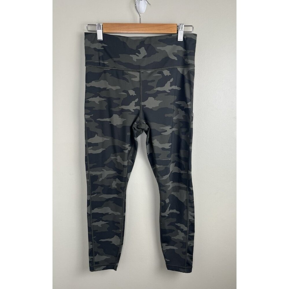 Athleta Women's‎ Green Camo Ultimate Stash Pocket 7/8 Tight Leggings Size Medium